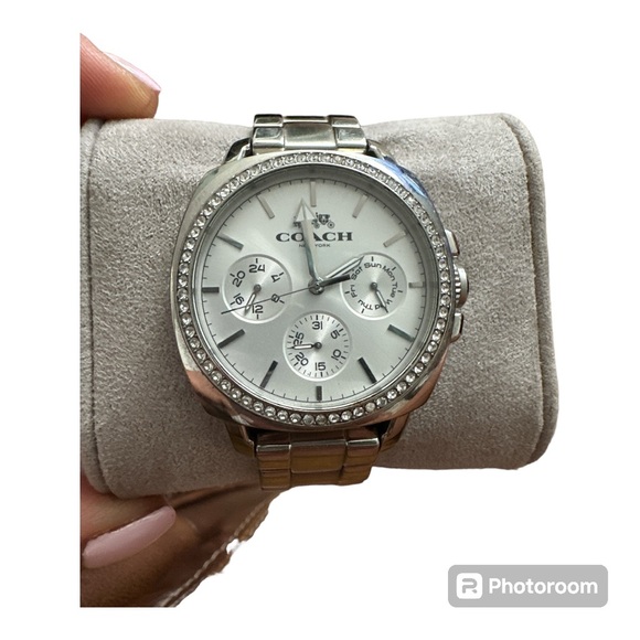 COACH BOYFRIEND WOMAN'S WATCH 38MM SILVER TONE WHITE CHRONOGRAPH FACE 6 1/2 " - Picture 4 of 6
